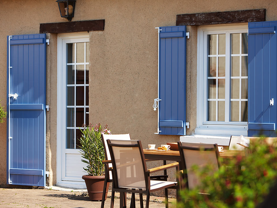 Volets de terrasse bleus